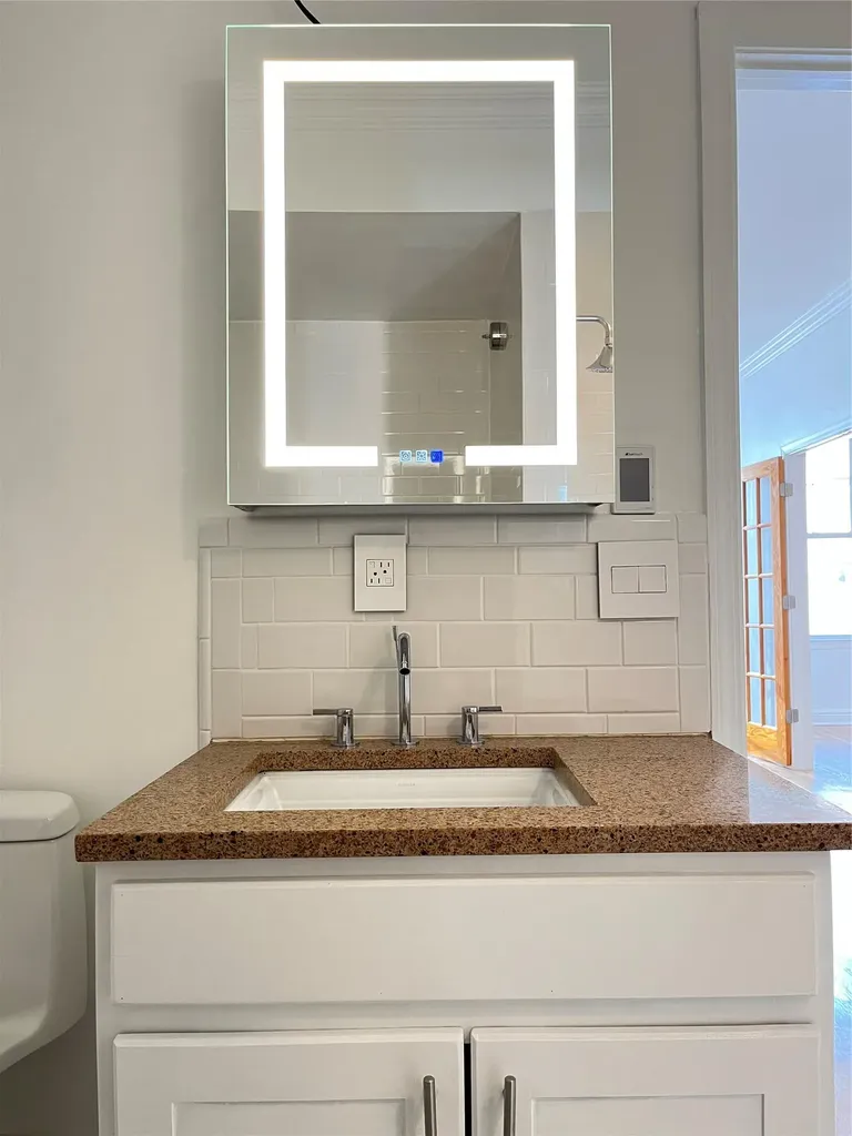 206 Montrose Avenue Brooklyn NY 11206