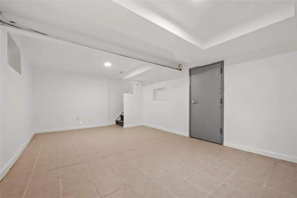 1210 151st Place Whitestone NY 11357