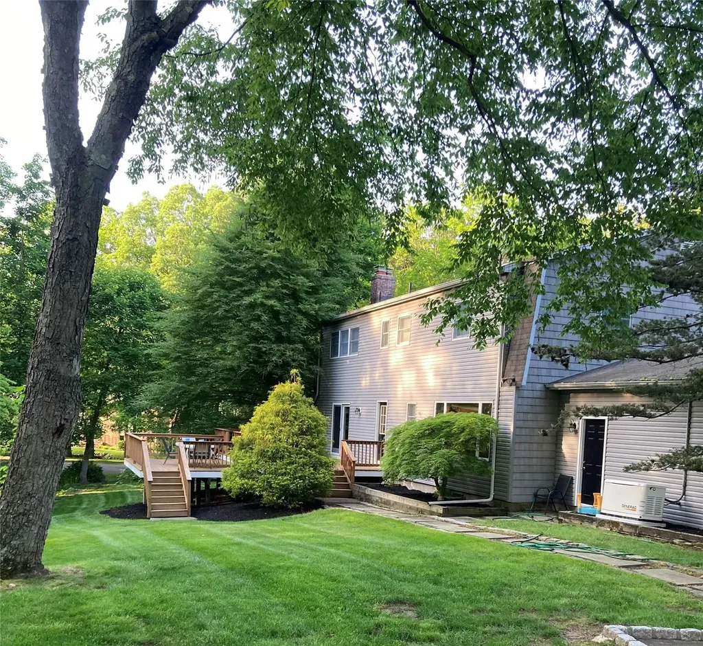 9 Kings Gate Road Suffern NY 10901