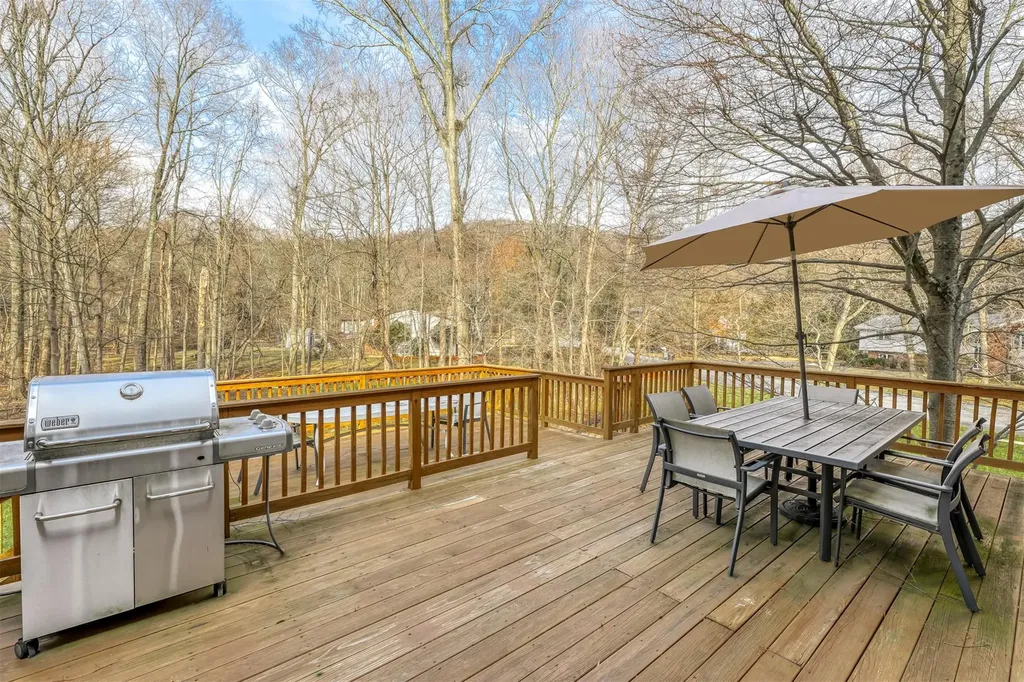 9 Kings Gate Road Suffern NY 10901