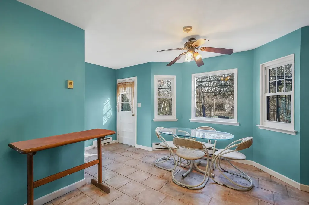 17 Susan Drive Bellport NY 11713