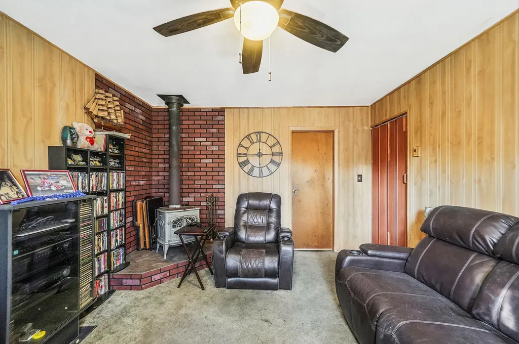 17 Susan Drive Bellport NY 11713