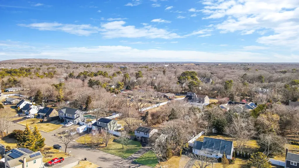 17 Susan Drive Bellport NY 11713