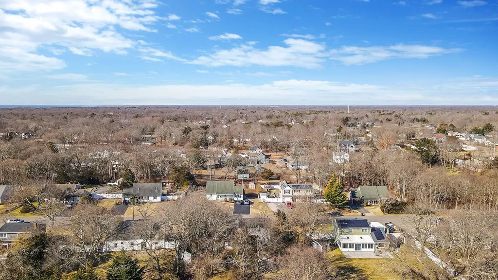 17 Susan Drive Bellport NY 11713