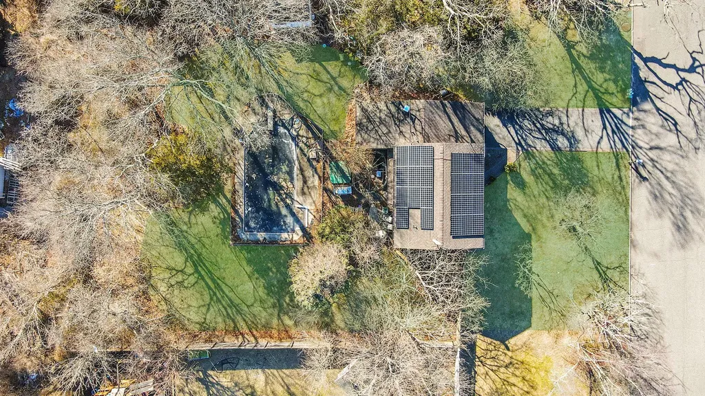 17 Susan Drive Bellport NY 11713