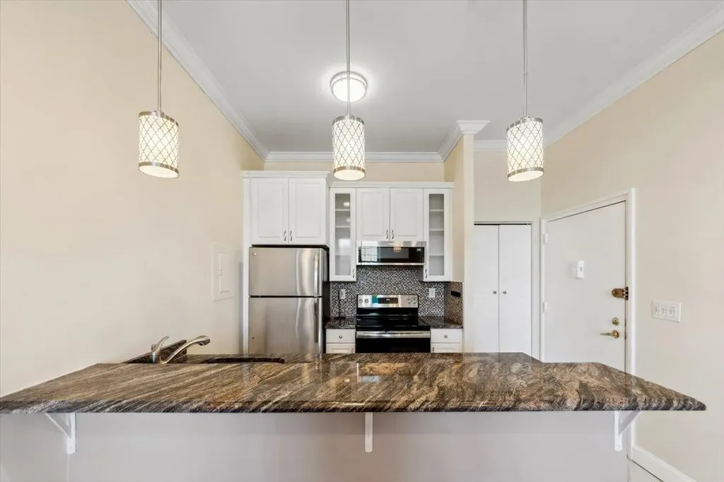 100 Clarewood Drive Hastings-on-hudson NY 10706