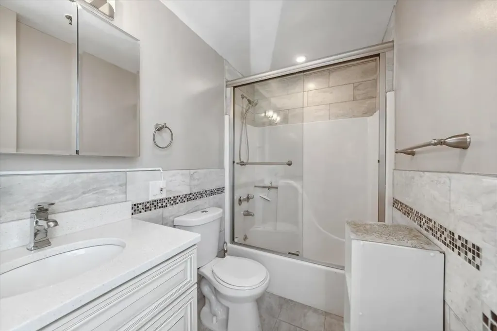 100 Clarewood Drive Hastings-on-hudson NY 10706