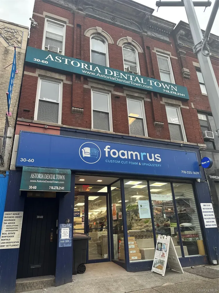 3060 Steinway Street Astoria NY 11103