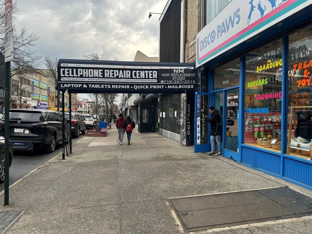 3060 Steinway Street Astoria NY 11103