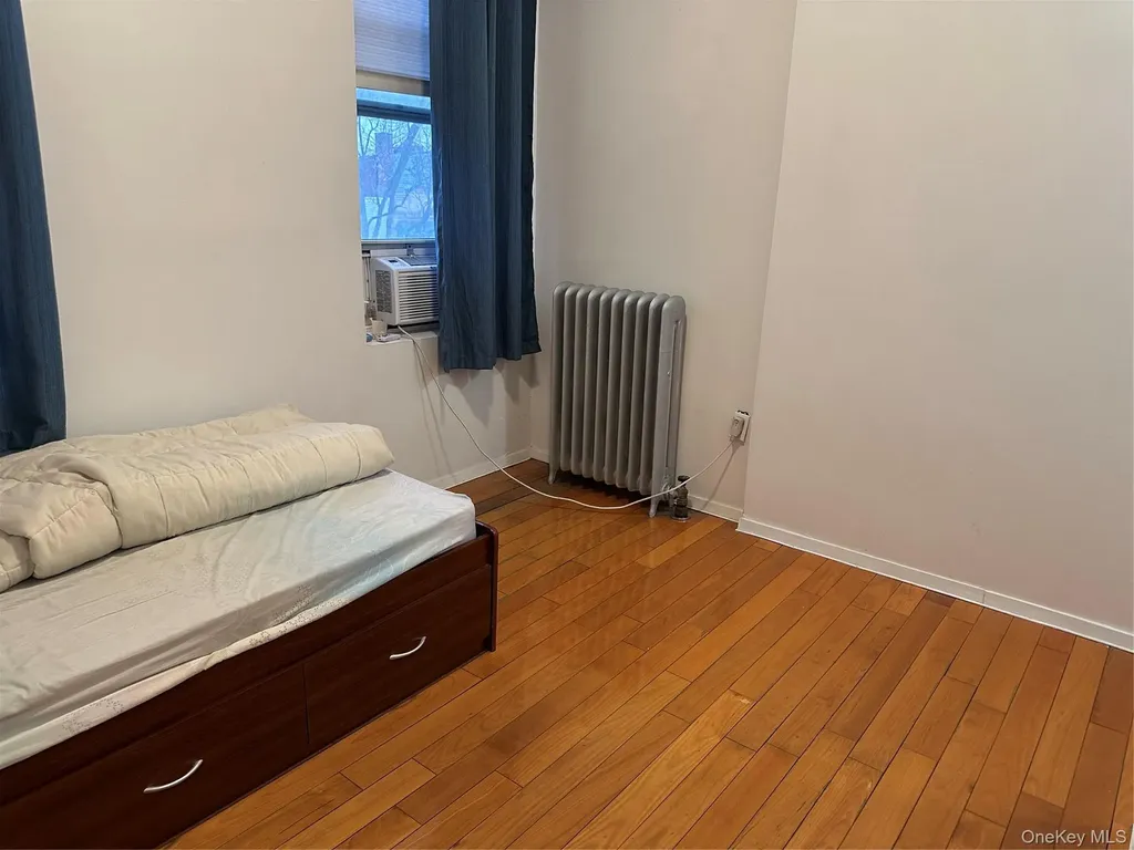 3060 Steinway Street Astoria NY 11103