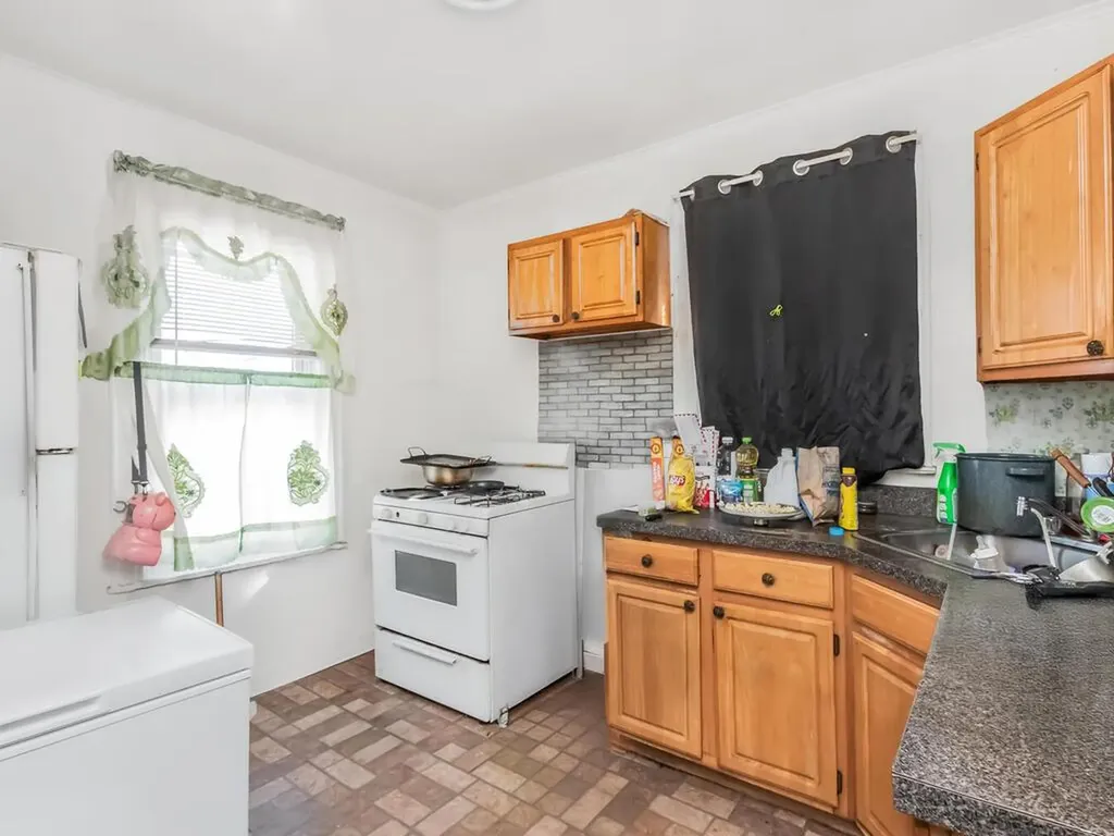 1963 Chatterton Avenue Bronx NY 10472