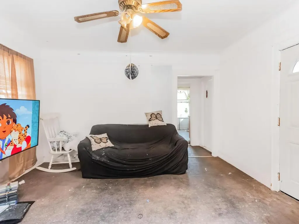 1963 Chatterton Avenue Bronx NY 10472