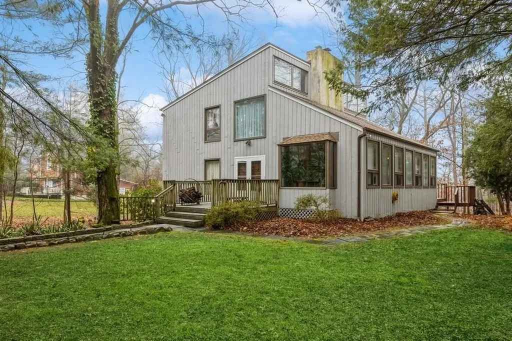 21 Ackertown Road Monsey NY 10952