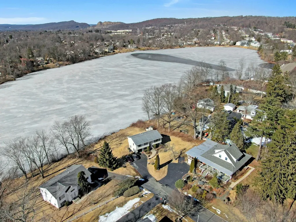7 Old Lake Road Congers NY 10920