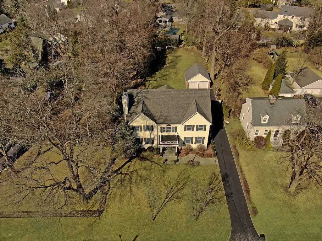 18 Hubbard Drive White Plains NY 10605