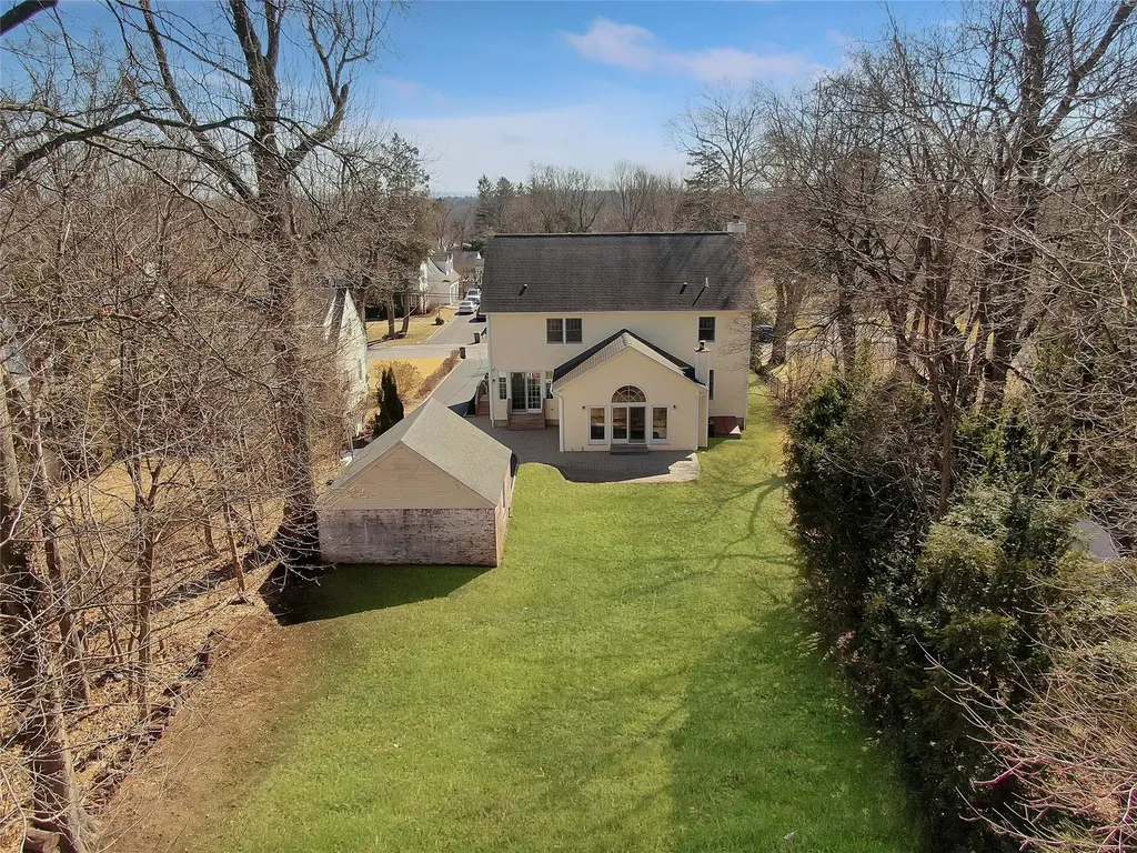 18 Hubbard Drive White Plains NY 10605