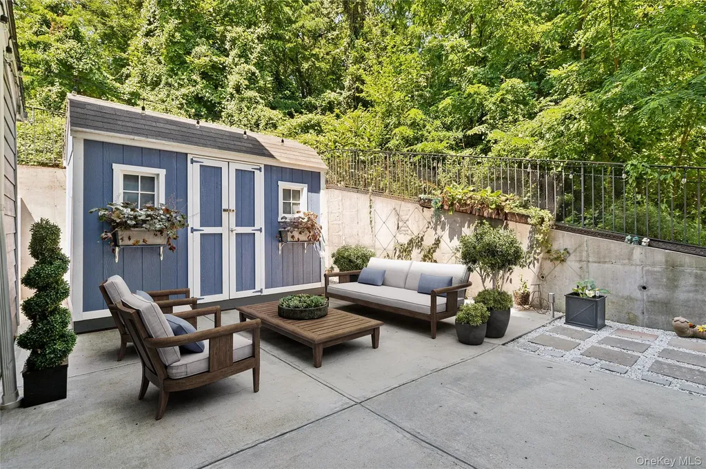 3705 Pratt Avenue Bronx NY 10466