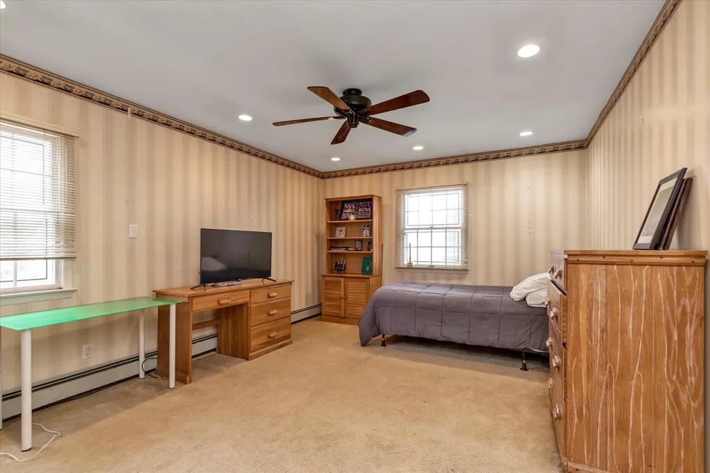 1620 Kent Drive Hewlett NY 11557
