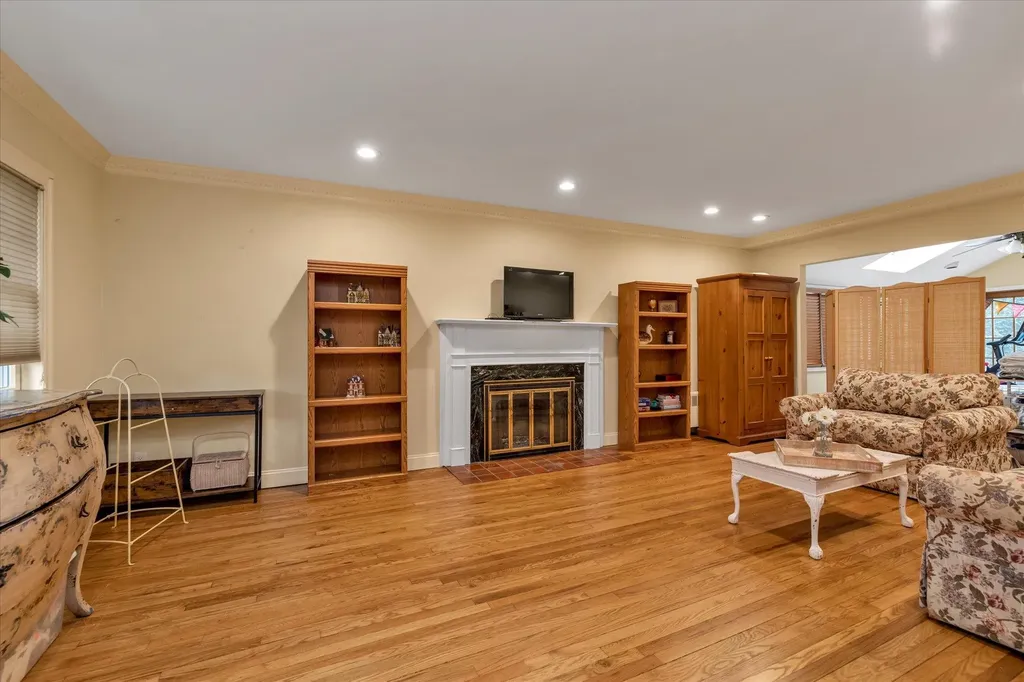 1620 Kent Drive Hewlett NY 11557