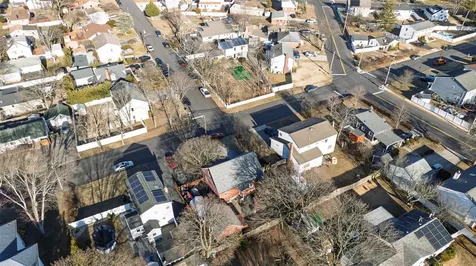 41 S Oregon Road West Babylon NY 11704