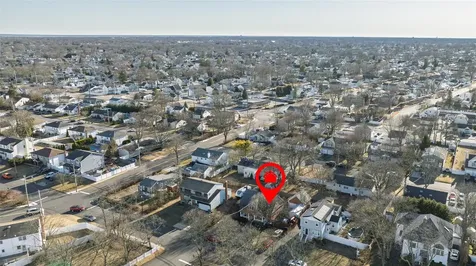 41 S Oregon Road West Babylon NY 11704
