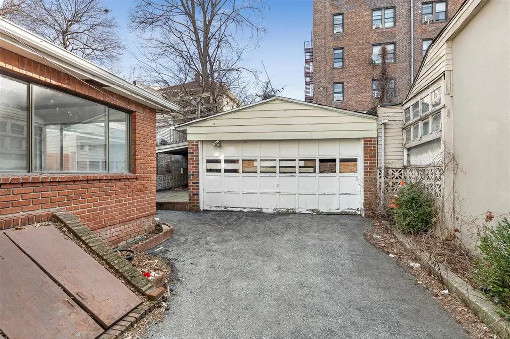 321 N 7th Avenue Mount Vernon NY 10550