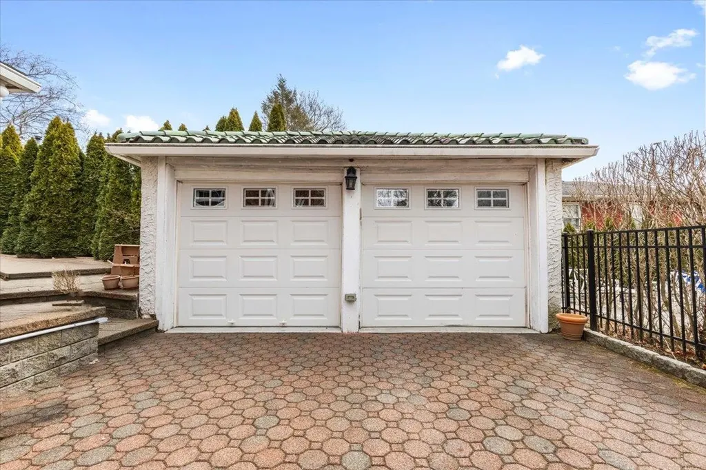 140 Colonial Parkway N Yonkers NY 10710