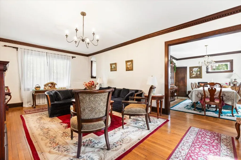 140 Colonial Parkway N Yonkers NY 10710