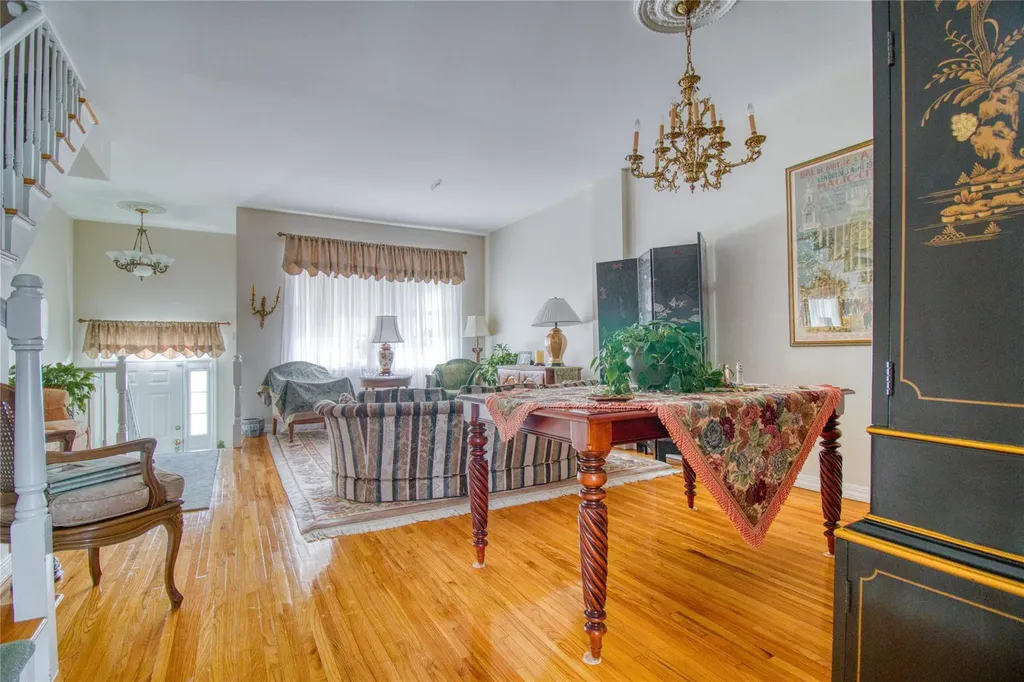 72 Garretson Lane Staten Island NY 10304