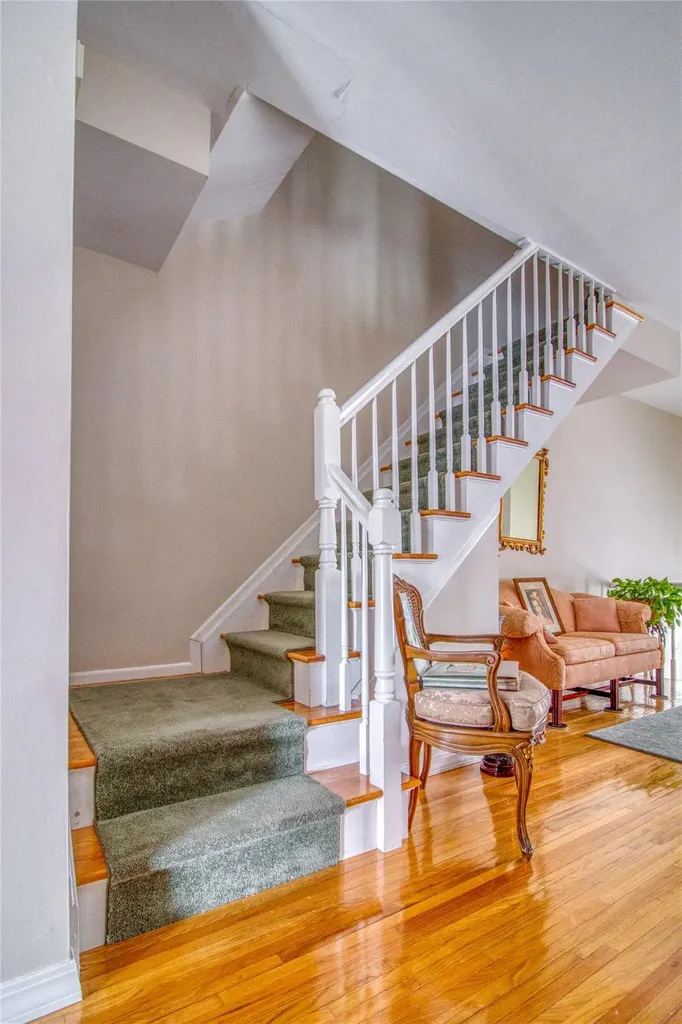 72 Garretson Lane Staten Island NY 10304
