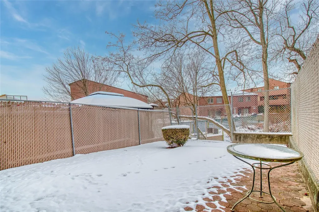 72 Garretson Lane Staten Island NY 10304