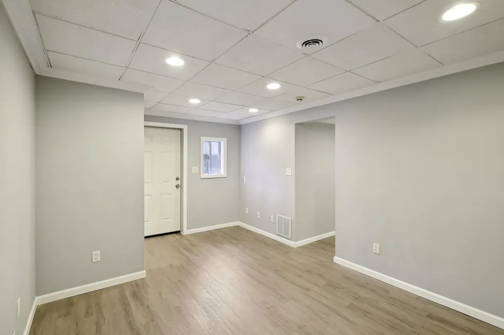 61 Scholar Lane Commack NY 11725