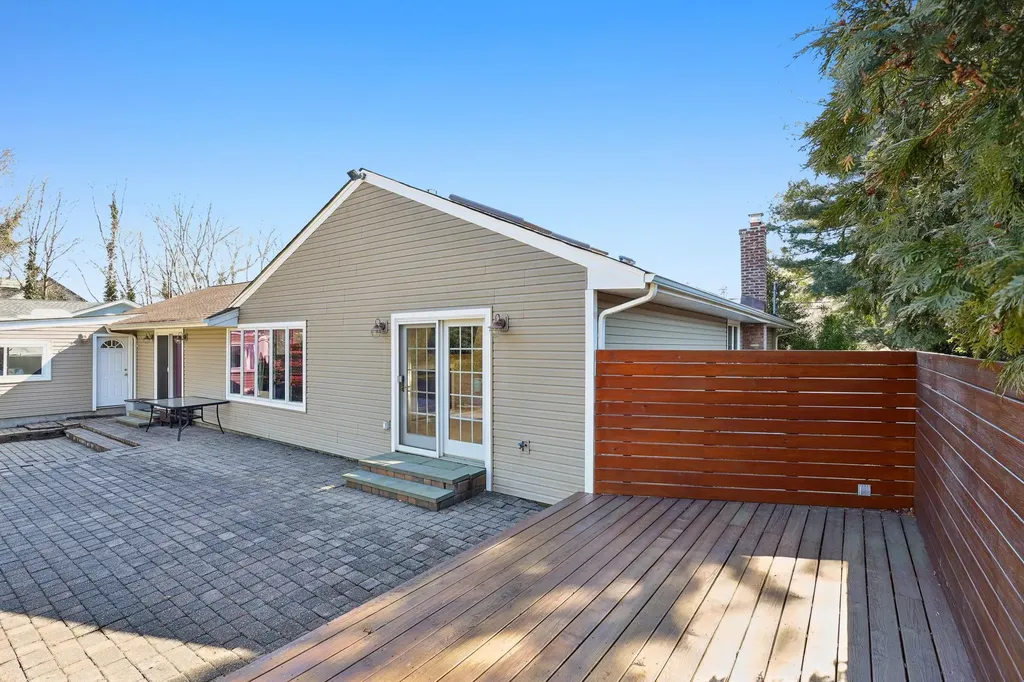 61 Scholar Lane Commack NY 11725
