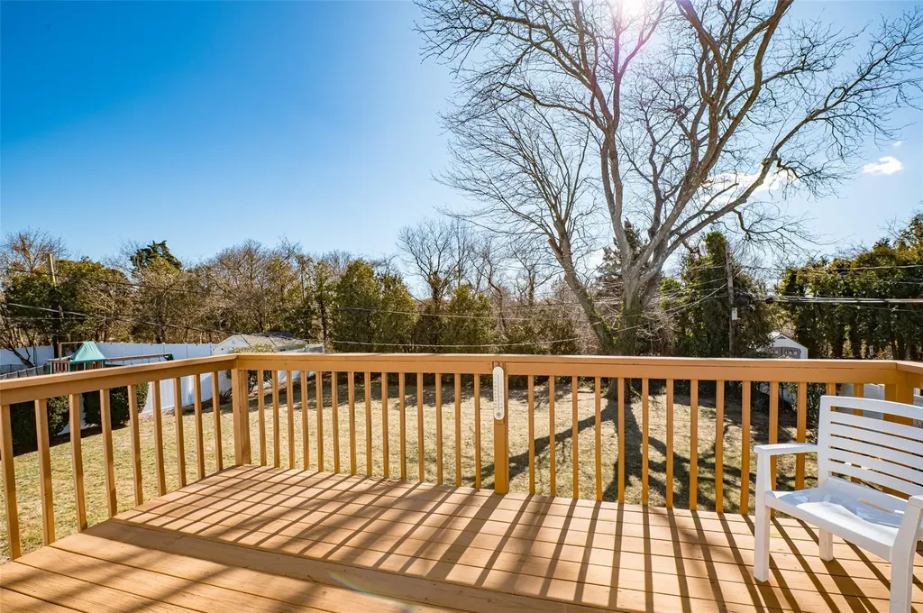 25 Evelyn Drive Bethpage NY 11714