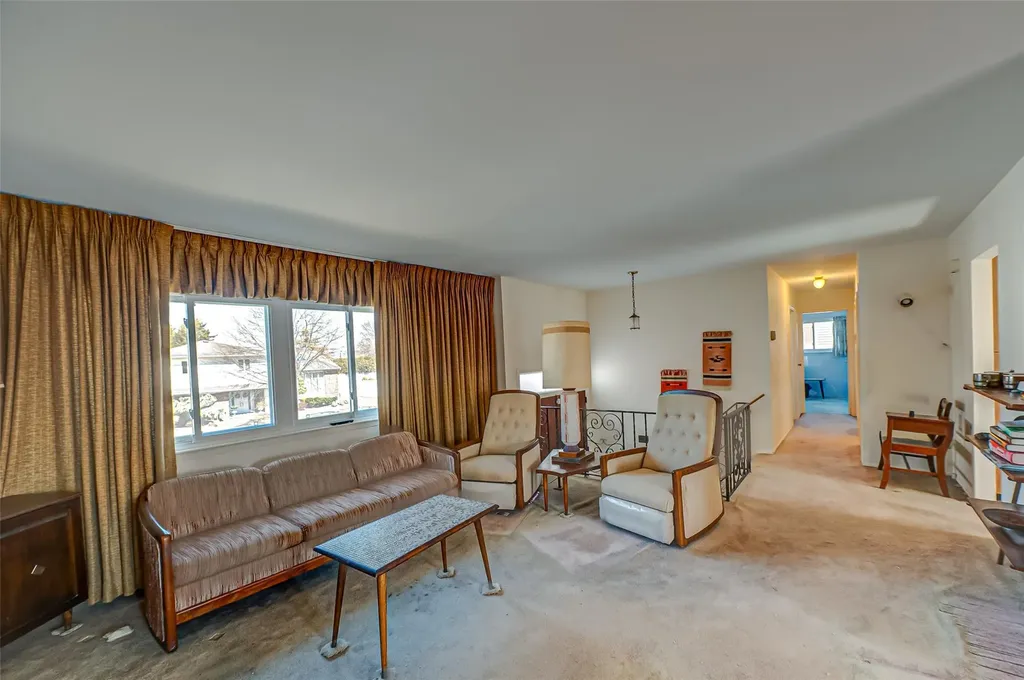 25 Evelyn Drive Bethpage NY 11714