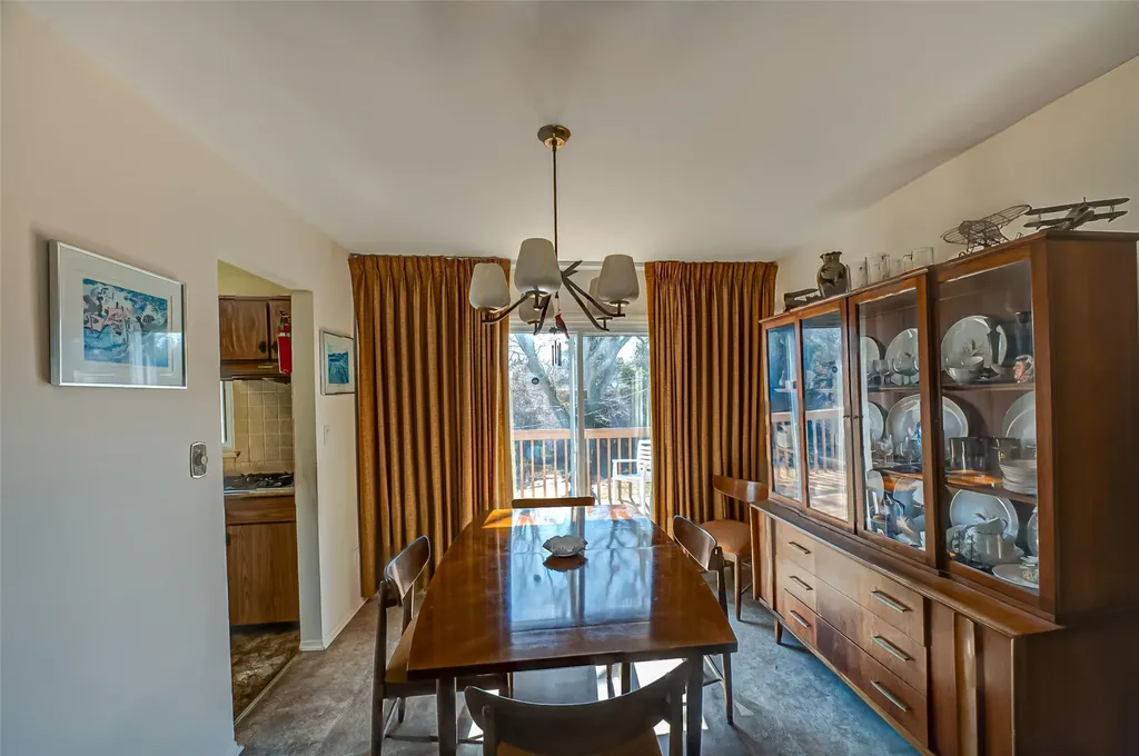 25 Evelyn Drive Bethpage NY 11714