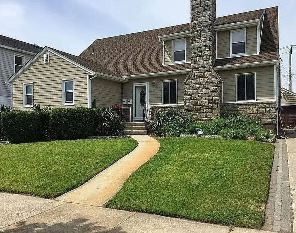 739 E Walnut Street Long Beach NY 11561