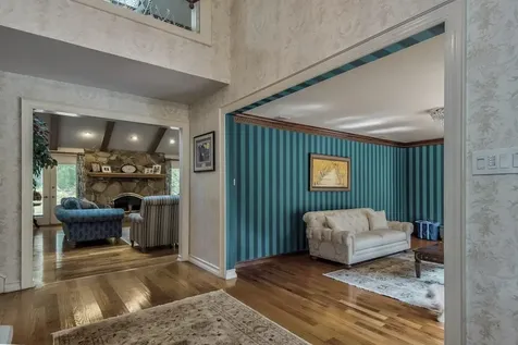 400 Annandale Drive Oyster Bay Cove NY 11791