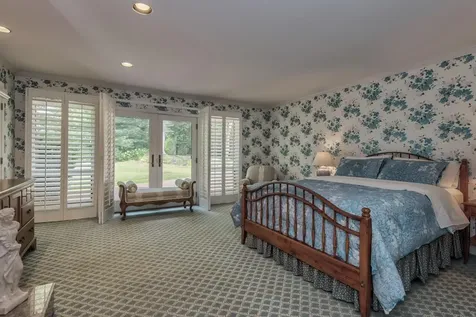 400 Annandale Drive Oyster Bay Cove NY 11791