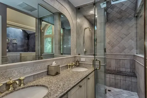 400 Annandale Drive Oyster Bay Cove NY 11791