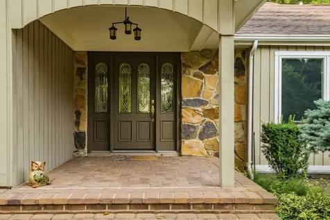 400 Annandale Drive Oyster Bay Cove NY 11791