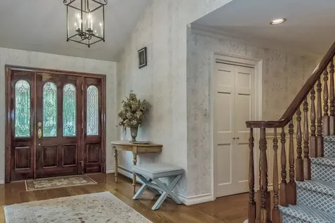 400 Annandale Drive Oyster Bay Cove NY 11791