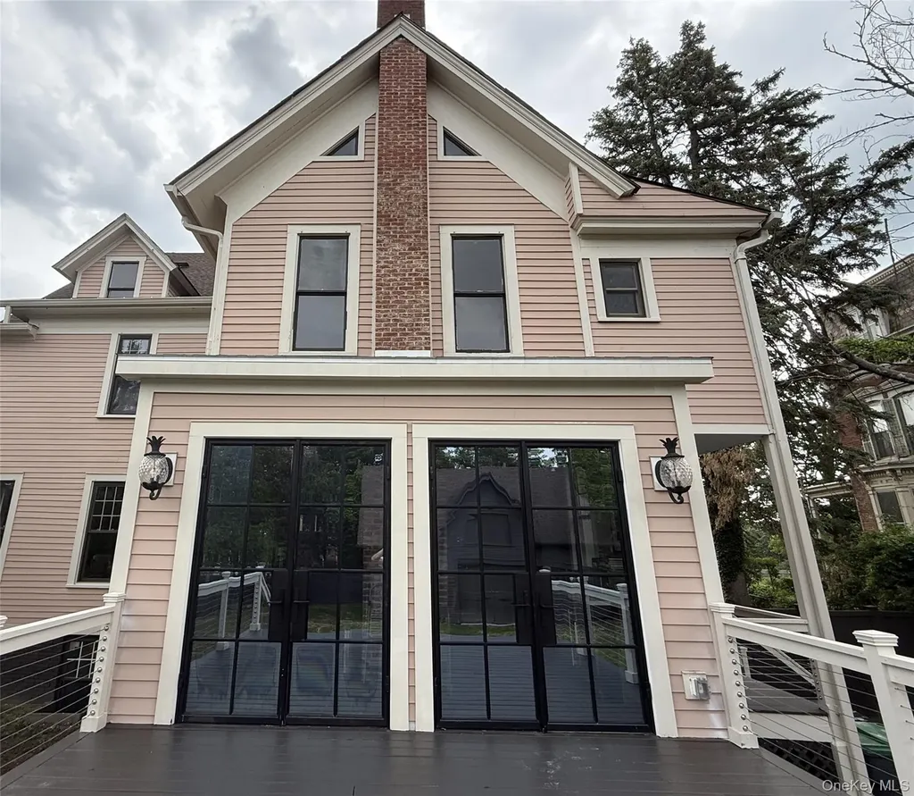 25 Prospect Avenue Catskill NY 12414