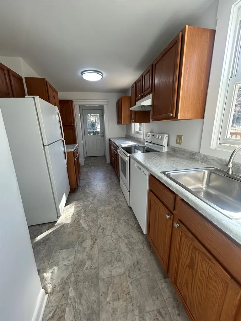 679 South Road Milton NY 12547