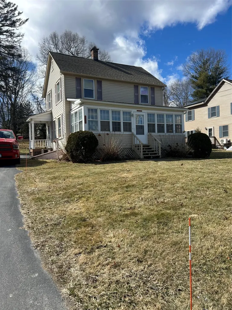 679 South Road Milton NY 12547