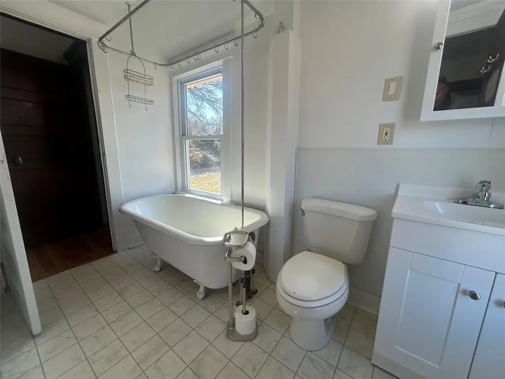 679 South Road Milton NY 12547
