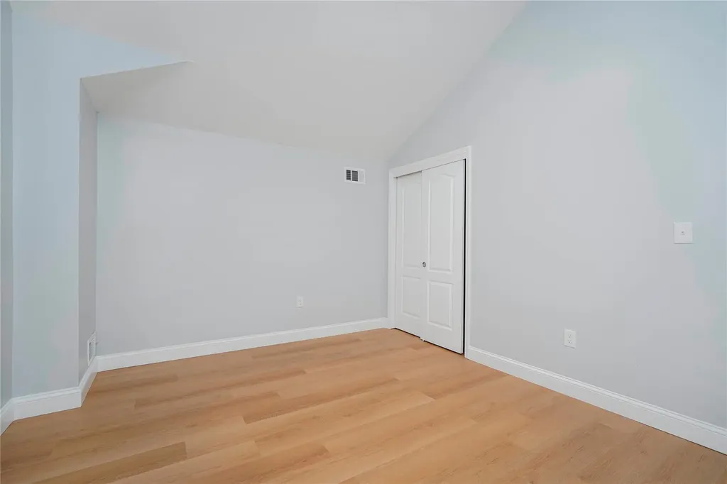 61 Sunset Avenue Staten Island NY 10314