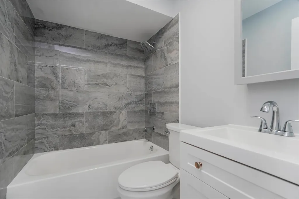 61 Sunset Avenue Staten Island NY 10314