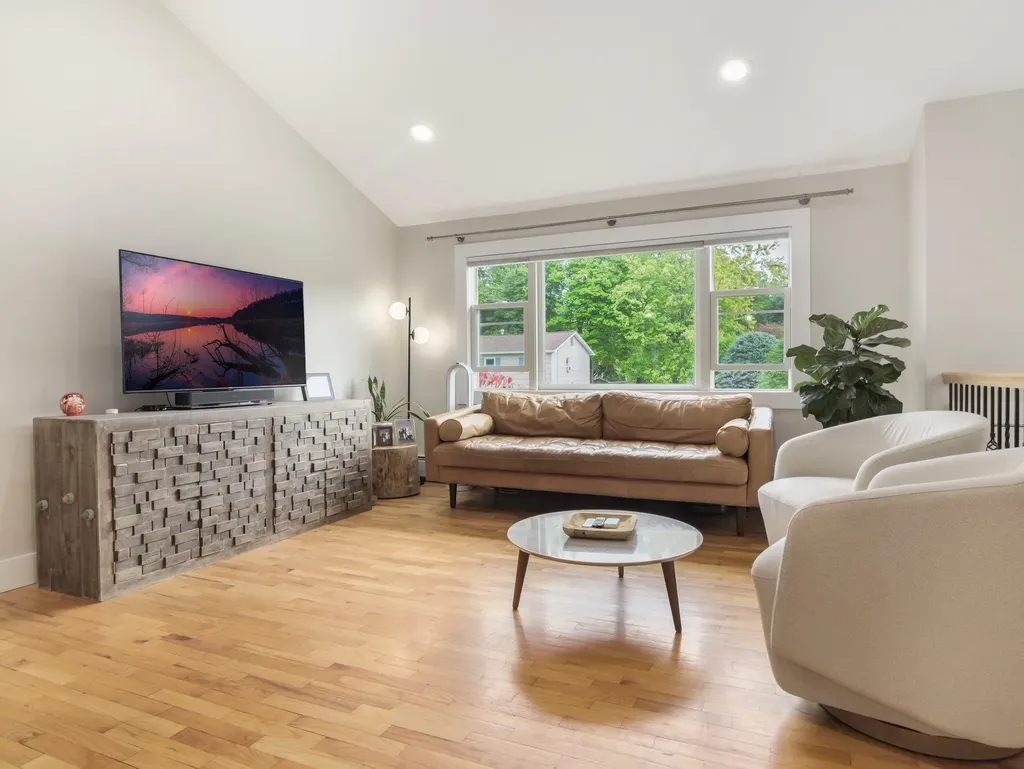 59 Westlyn Drive Bardonia NY 10954