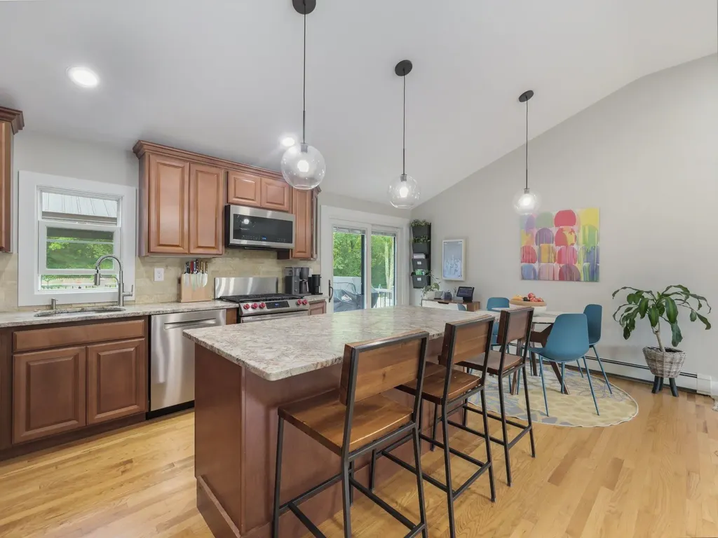 59 Westlyn Drive Bardonia NY 10954